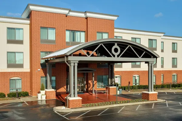 Photo 1 - Holiday Inn Express Bethlehem Airport - Allentown Area, an IHG Hotel