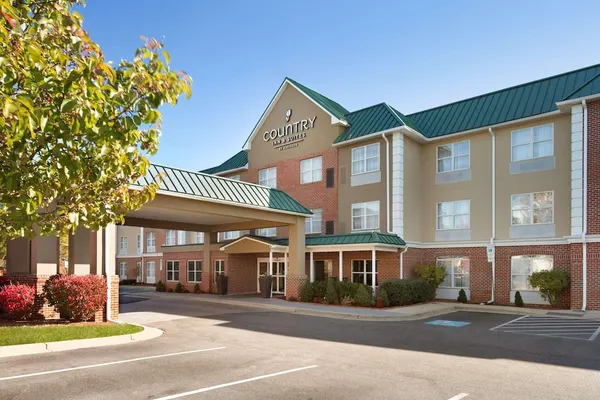 Photo 1 - Country Inn & Suites by Radisson, Camp Springs (Andrews Air Force Base), MD