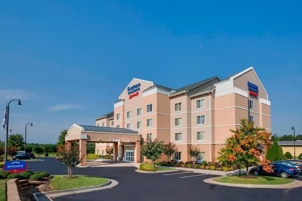 Photo 1 - Fairfield Inn & Suites by Marriott South Hill