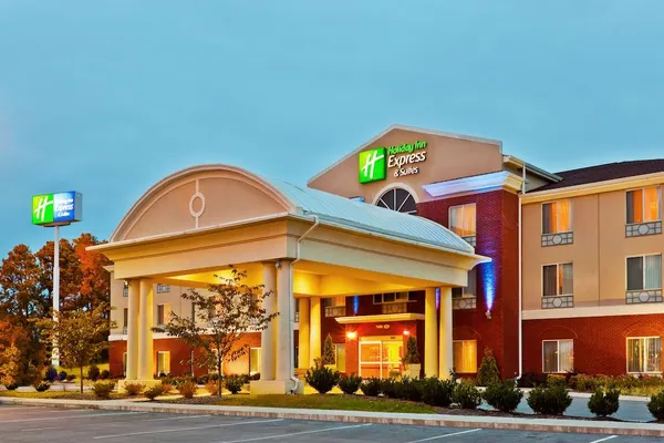 Photo 1 - Holiday Inn Express & Suites Dickson, an IHG Hotel