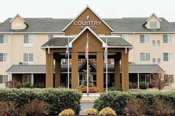 Photo 1 - Country Inn & Suites by Radisson, Winchester, VA