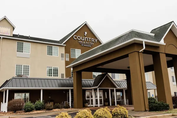 Photo 1 - Country Inn & Suites by Radisson, Winchester, VA