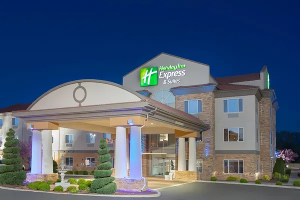 Photo 1 - Holiday Inn Express & Suites Tucumcari, an IHG Hotel