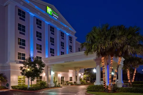 Photo 1 - Holiday Inn Express & Suites Kendall, an IHG Hotel