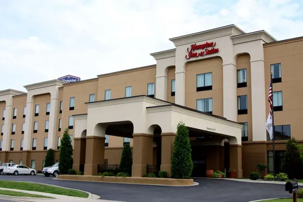 Photo 1 - Hampton Inn & Suites Paducah