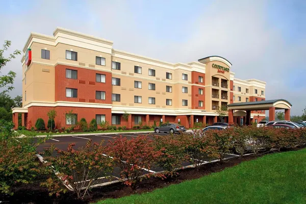 Photo 1 - Courtyard by Marriott Pittsburgh Greensburg