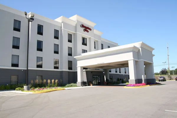 Photo 1 - Hampton Inn Warsaw