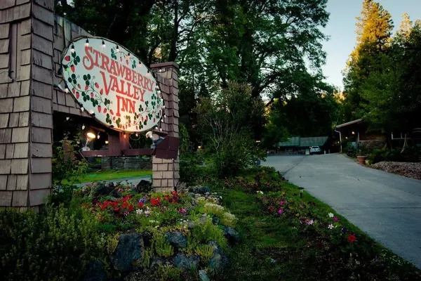 Photo 1 - Strawberry Valley Inn