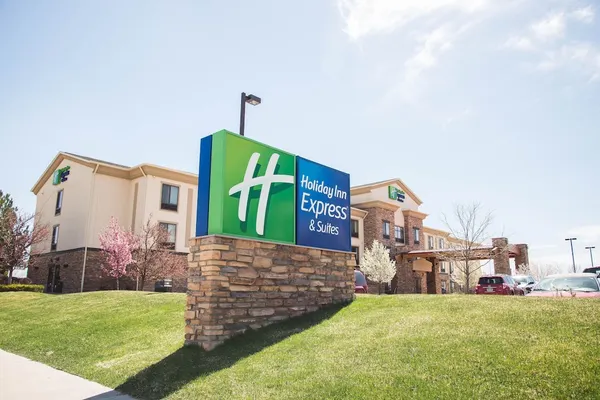 Photo 1 - Holiday Inn Express & Suites Loveland by IHG