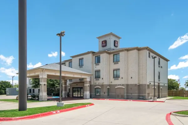 Photo 1 - Clarion Inn & Suites Weatherford South