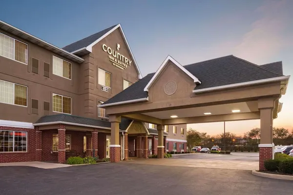 Photo 1 - Country Inn & Suites by Radisson, Lima, OH