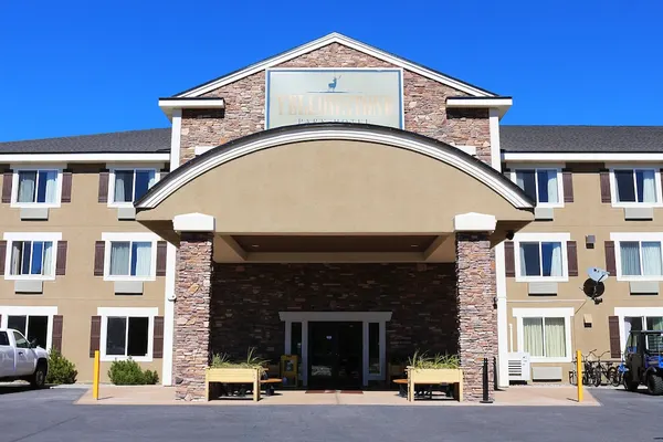 Photo 1 - Yellowstone Park Hotel