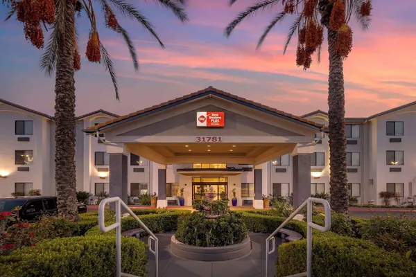 Photo 1 - Best Western Plus Lake Elsinore Inn & Suites