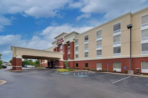 Photo 1 - Hampton Inn & Suites Murfreesboro