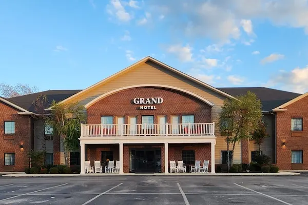Photo 1 - Grand Hotel