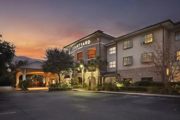 Photo 1 - Courtyard by Marriott Charleston Mount Pleasant