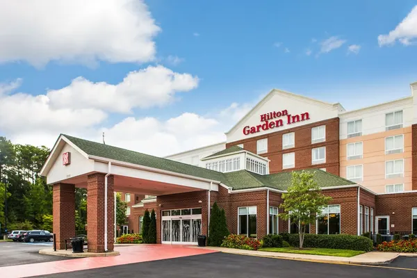 Photo 1 - Hilton Garden Inn Hampton Coliseum Central