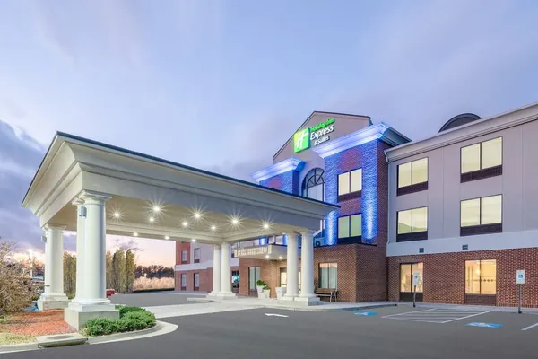 Photo 1 - Holiday Inn Express Hotel & Suites Tappahannock, an IHG Hotel