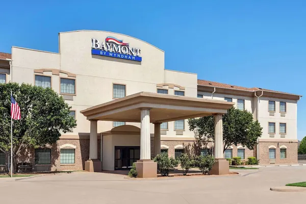Photo 1 - Baymont by Wyndham Wichita Falls
