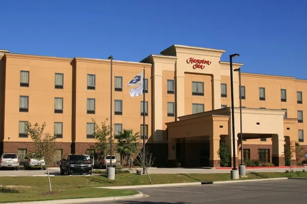 Photo 1 - Hampton Inn Baton Rouge - Denham Springs