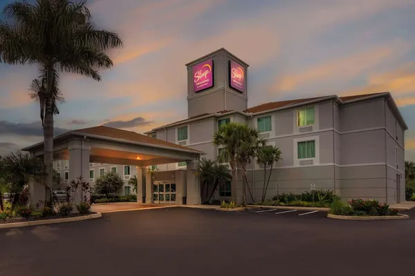 Photo 1 - Sleep Inn & Suites Port Charlotte - Punta Gorda