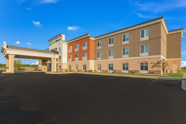 Photo 1 - Holiday Inn Express Hotel & Suites Jasper, an IHG Hotel