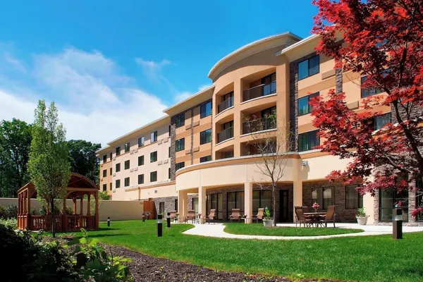 Photo 1 - Courtyard by Marriott Paramus