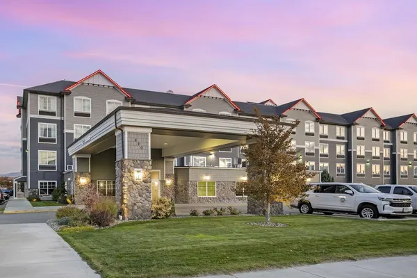 Photo 1 - Best Western Plus Peppertree Inn At Omak
