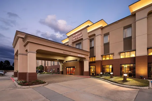 Photo 1 - Hampton Inn & Suites Baton Rouge - I-10 East