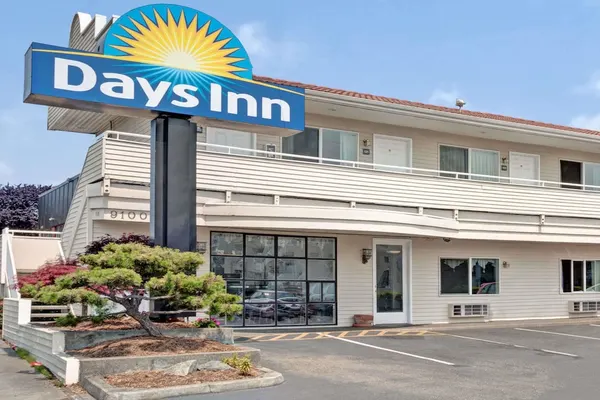 Photo 1 - Days Inn by Wyndham Seattle North of Downtown