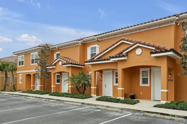 Photo 1 - Regal Oaks Resort Vacation Townhomes by IDILIQ