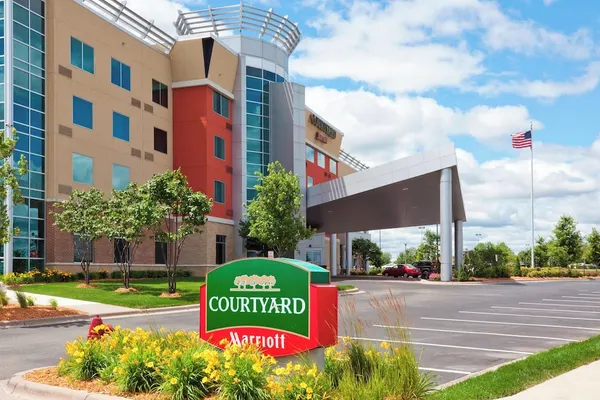 Photo 1 - Courtyard by Marriott Minneapolis Maple Grove/Arbor Lakes