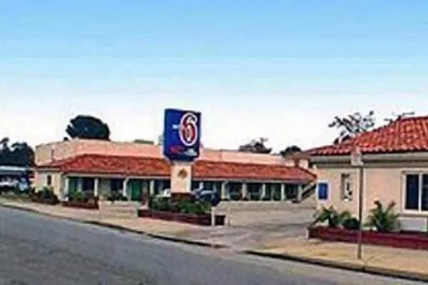 Photo 1 - Motel 6 Marysville, CA