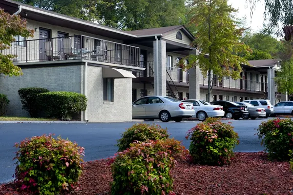 Photo 1 - Affordable Corporate Suites of Overland Drive