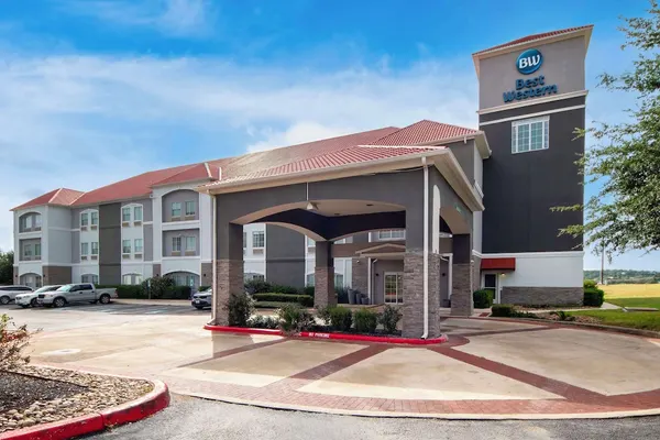 Photo 1 - Best Western Boerne Inn & Suites