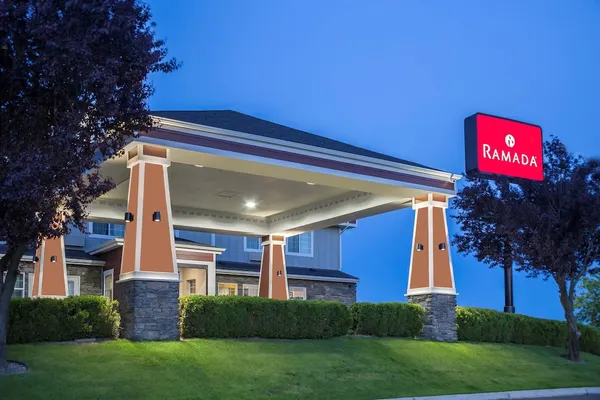 Photo 1 - Ramada by Wyndham Moses Lake