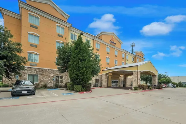 Photo 1 - Comfort Suites Plano - Dallas North