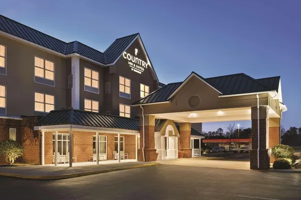 Photo 1 - Country Inn & Suites by Radisson, Petersburg, VA