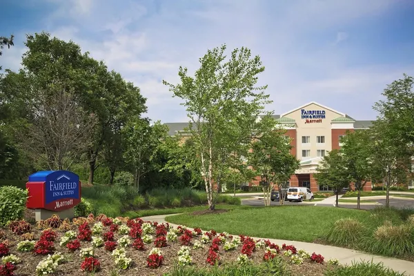 Photo 1 - Fairfield Inn & Suites by Marriott White Marsh