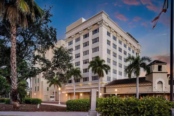 Photo 1 - The Banyan Hotel Fort Myers, Tapestry Collection by Hilton