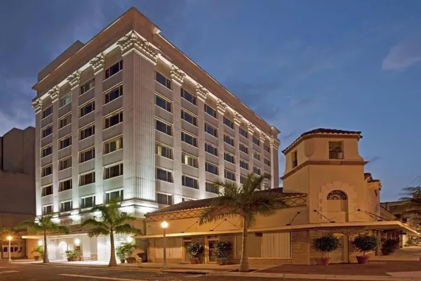 Photo 1 - The Banyan Hotel Fort Myers, Tapestry Collection by Hilton
