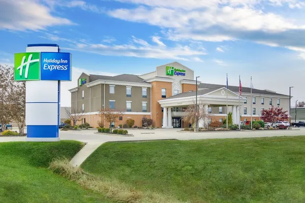 Photo 1 - Holiday Inn Express Vincennes, an IHG Hotel