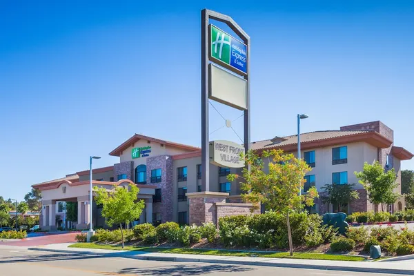 Photo 1 - Holiday Inn Express Hotel & Suites Atascadero, an IHG Hotel