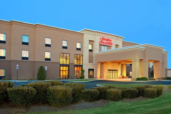 Photo 1 - Hampton Inn & Suites Hartford-Manchester