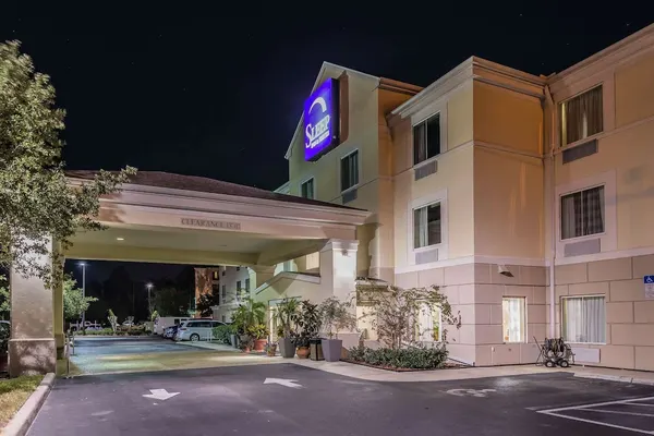 Photo 1 - Sleep Inn & Suites University/Shands