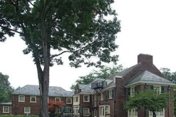 Photo 1 - Montague Inn