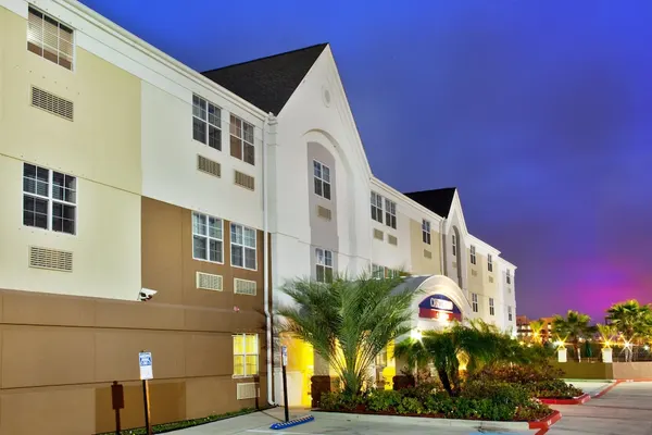 Photo 1 - Candlewood Suites Galveston, an IHG Hotel