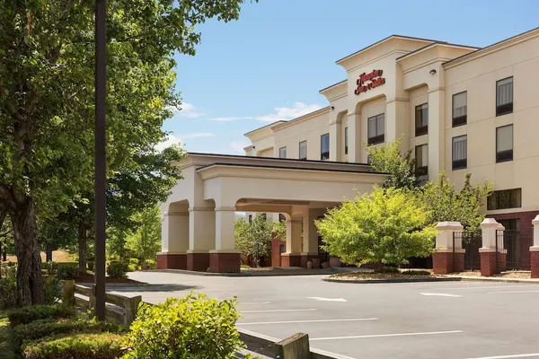 Photo 1 - Hampton Inn & Suites Manchester-Bedford