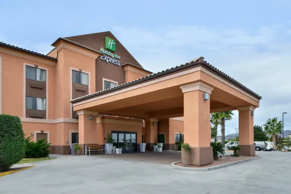 Photo 1 - Holiday Inn Express Hotel & Suites Kingman by IHG