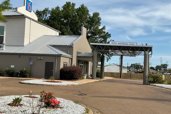 Photo 1 - Motel 6 Jackson Airport, Pearl